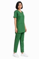 Clozzi V-neck scrub set with side slit three-quarter view