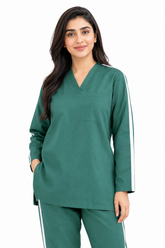 Clozzi green women’s V-neck scrub top with chest pocket and contrast sleeve stripes