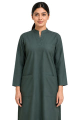 Clozzi women’s Mandarin collar scrub top front view