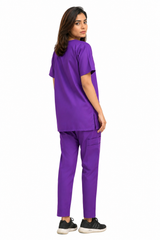 women’s scrub set displaying rear cargo trouser pocket